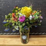 August flower mini in vase