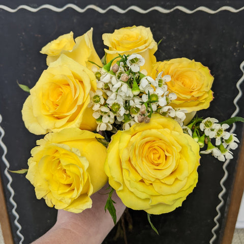 Sunny 6 Stem Yellow Rose Bouquet